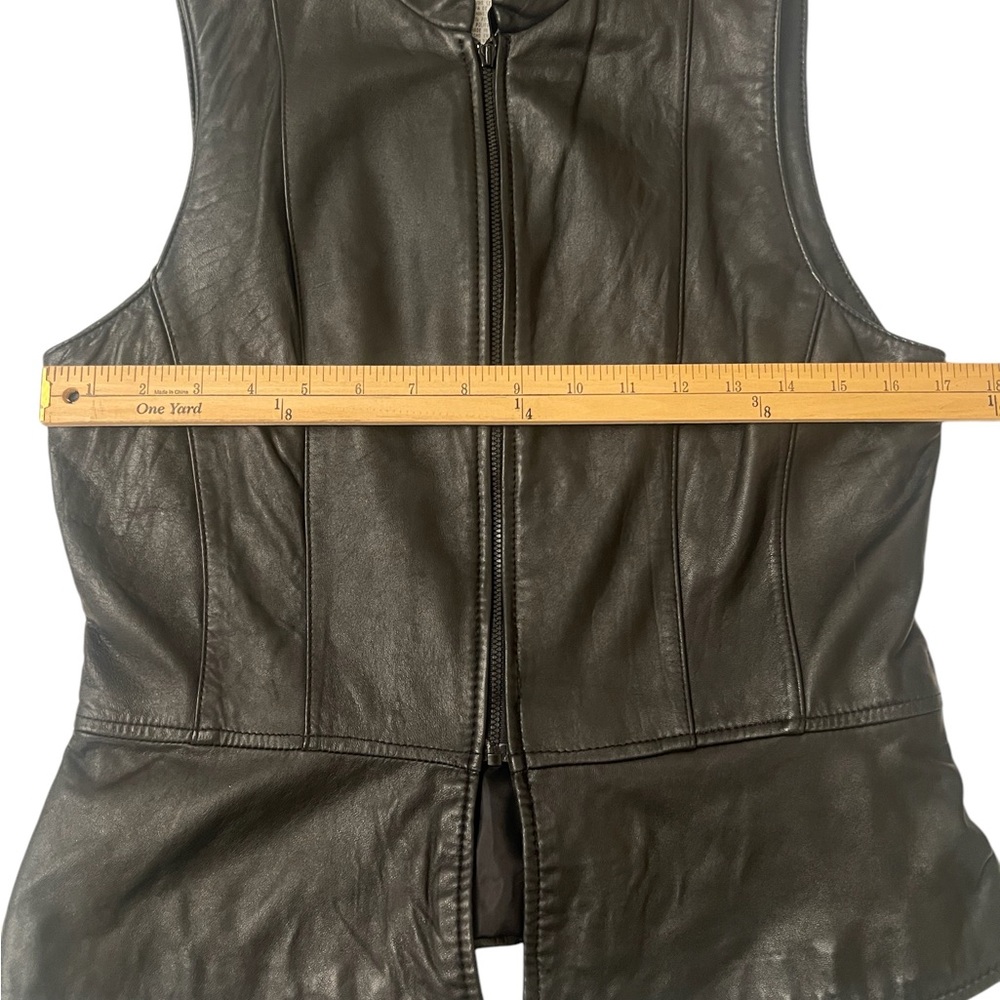 Jacqueline Ferrar Black Leather Sleeveless Zip Vest - Picture 7 of 8